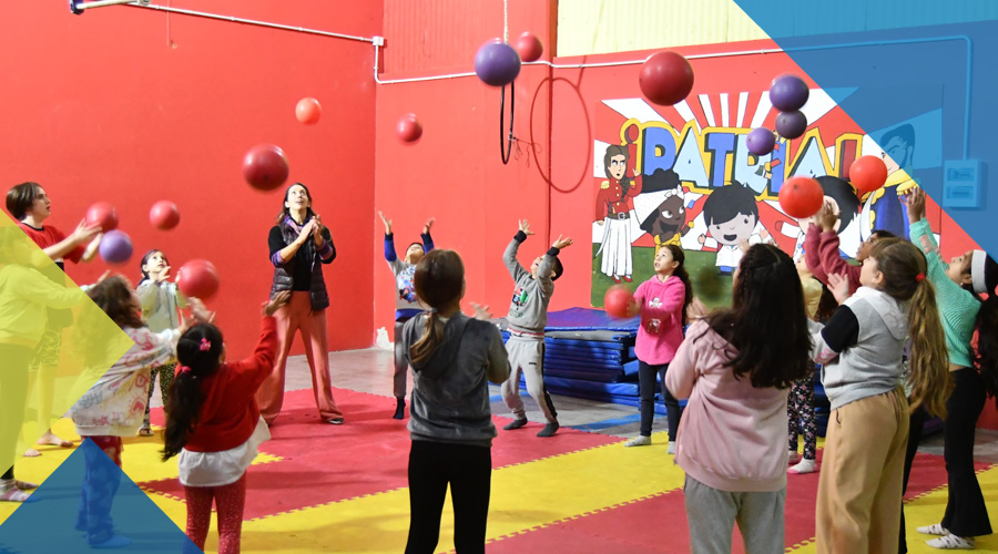 Escuela Municipal de Circo, Percusión y Magia